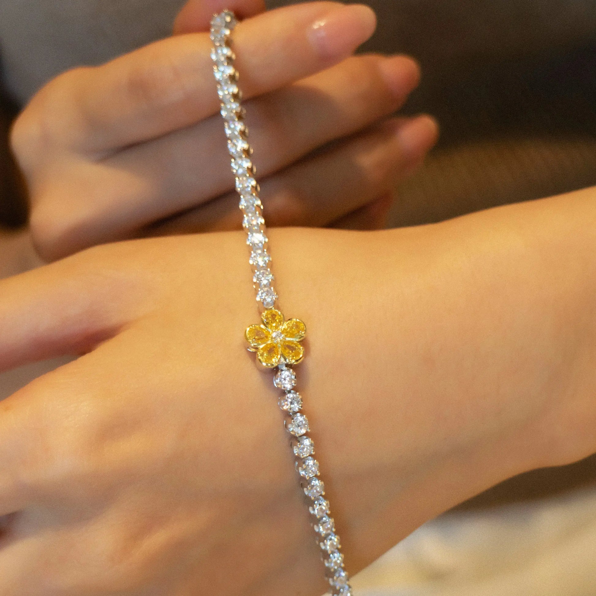 Zahra 8 Carat Bracelet Anna Zuckerman