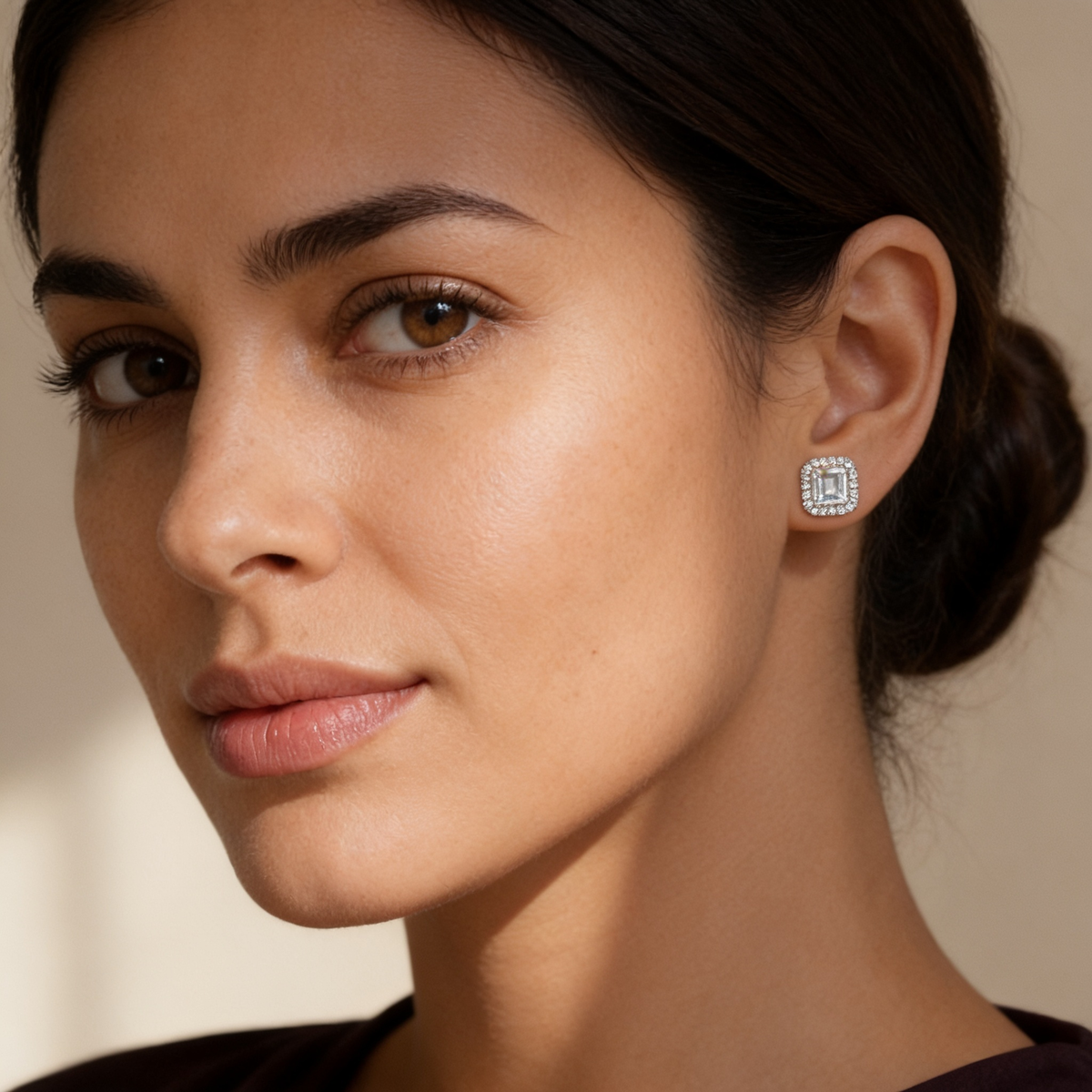 Bethenny Asscher Studs in White Crystalline