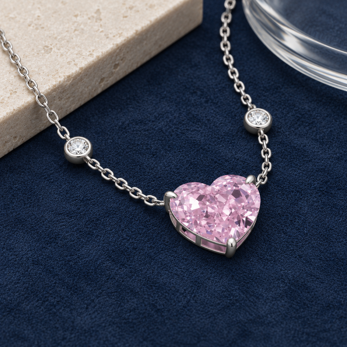 Chloe Zoe Necklace in Argyle Pink