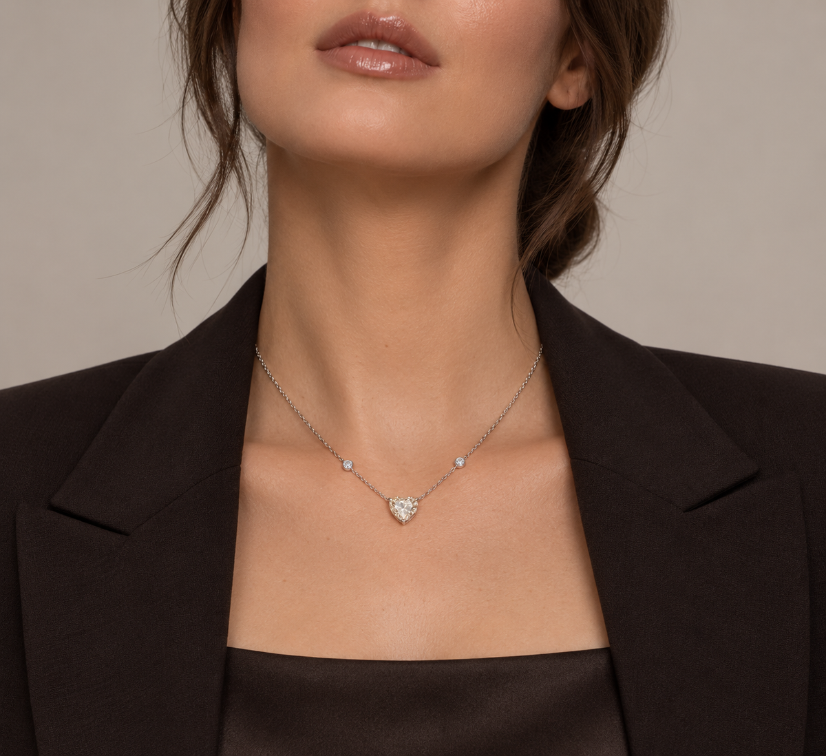 Chloe Zoe Necklace in Champagne
