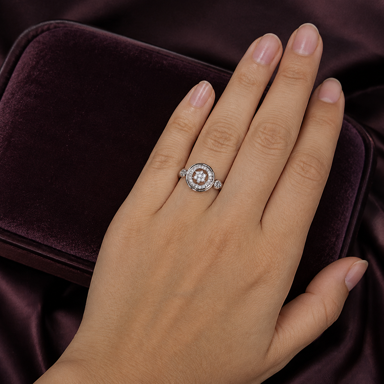 Halo Cluster Ring by AZ Essentials