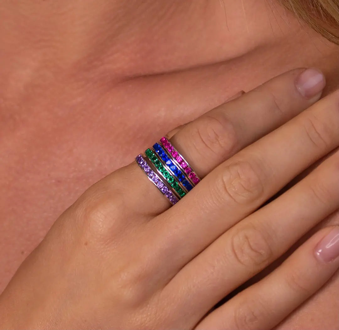 Omni 14 Ring in Emerald Green - Anna Zuckerman Luxury Rings