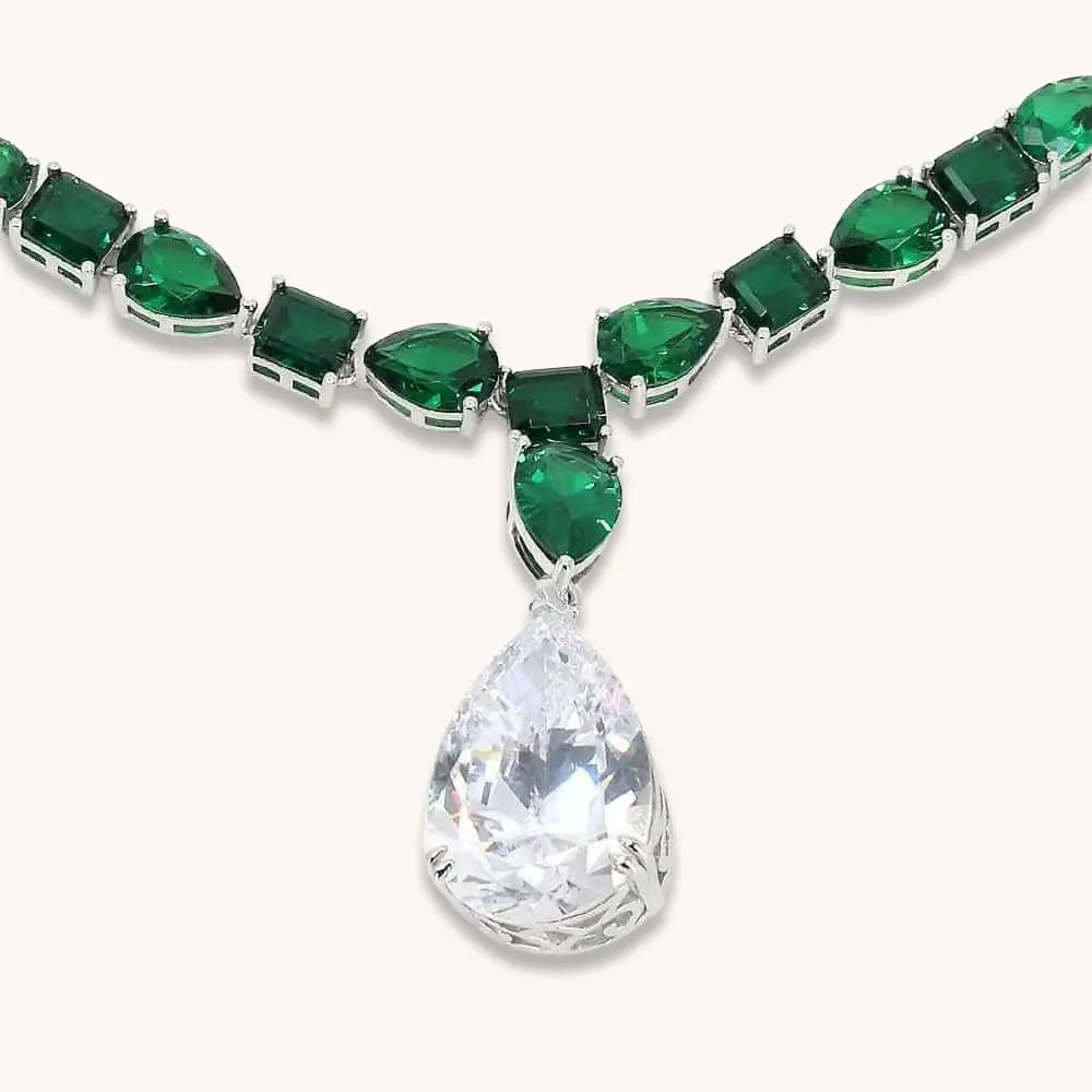 Elizabeth 37 Emerald Green Necklace - Anna Zuckerman Luxury Necklaces
