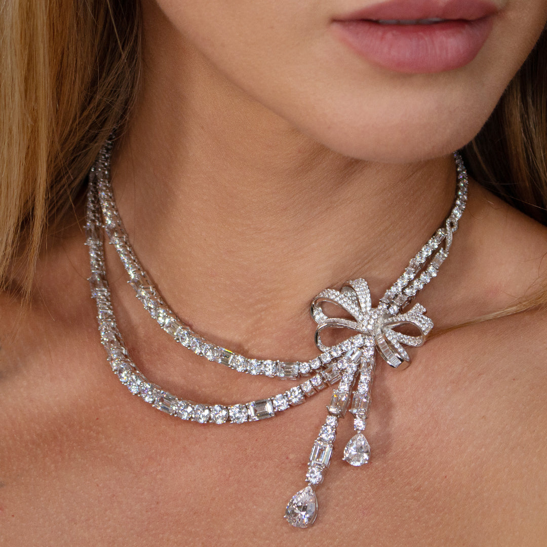 Olivia 04 Bow Necklace Diamond White - Anna Zuckerman Luxury Necklaces