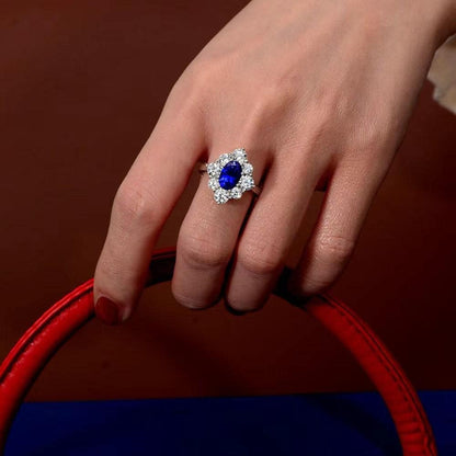 Victoria 39 Ring - Anna Zuckerman Luxury Rings